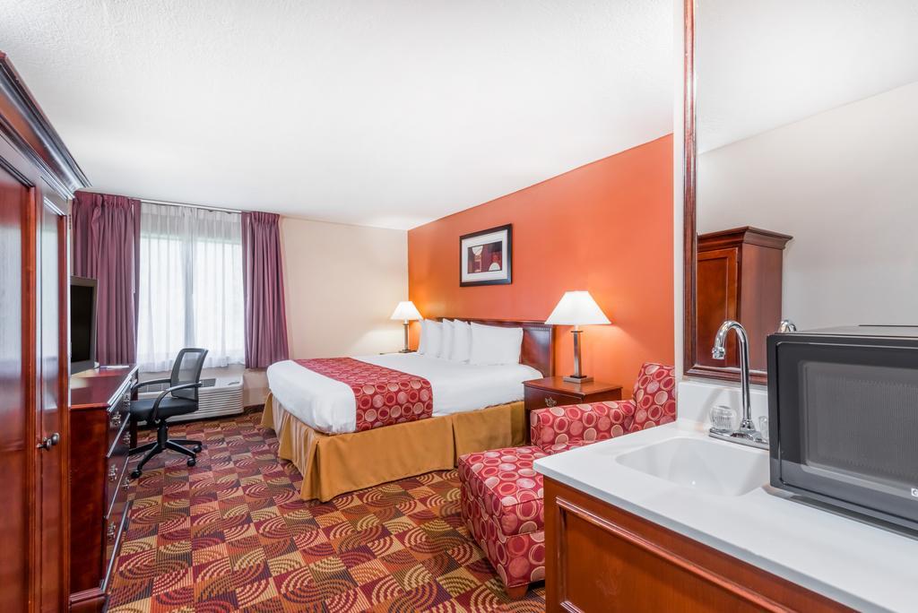 Hotel Baymont By Wyndham Plainfield/ Indianapolis Arpt Area 3*